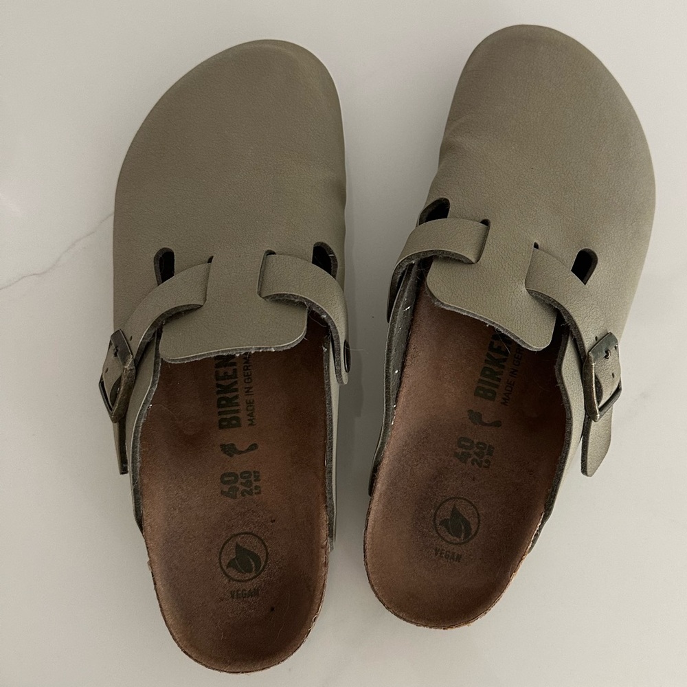 Birkenstock Boston Vegan Khaki Clogs Size 40